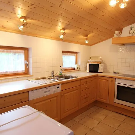 Chalet Anna Near Ski Area In Niedernsill